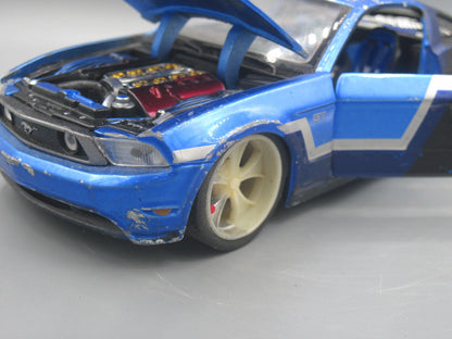 Maisto   Ford Mustang GT 2011 Blue