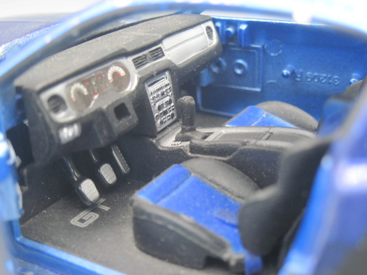 Maisto   Ford Mustang GT 2011 Blue