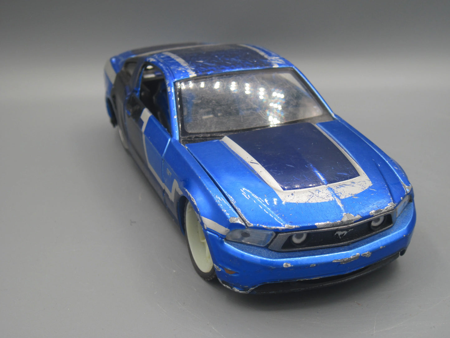 Maisto   Ford Mustang GT 2011 Blue