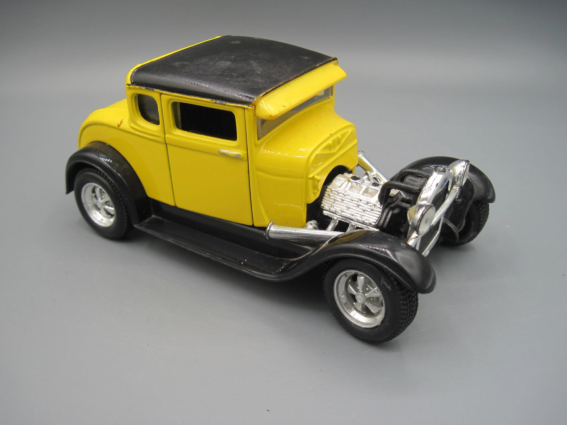 Maisto   Ford Model A 1929 Yellow