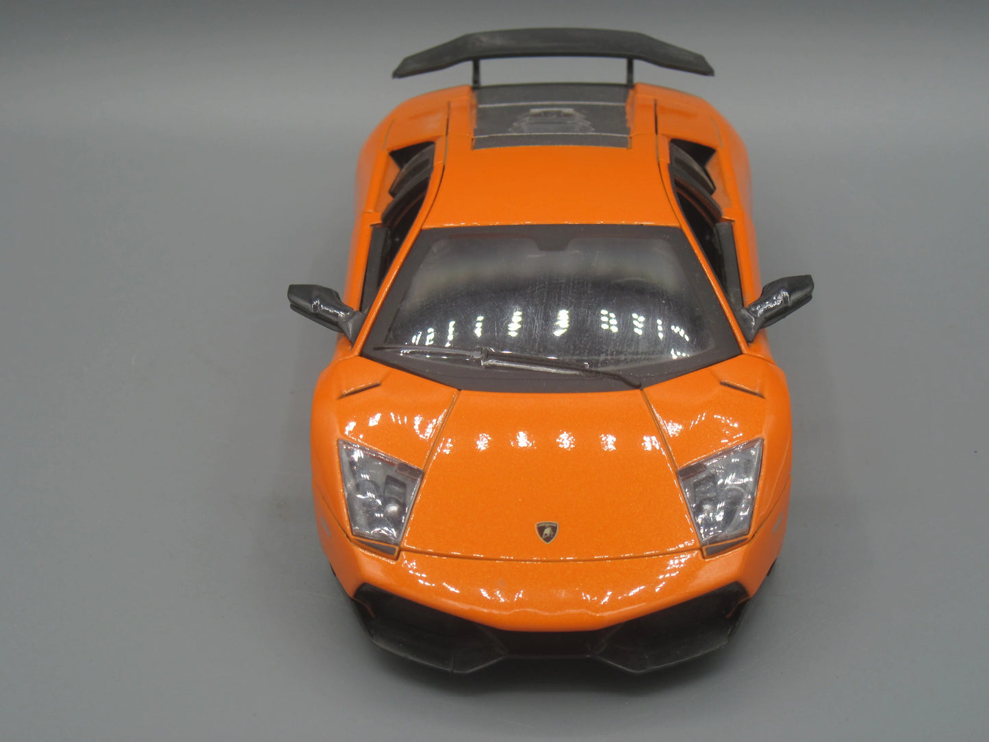 MZ   Lamborghini Murcielago LP 670-4 SV  Orange