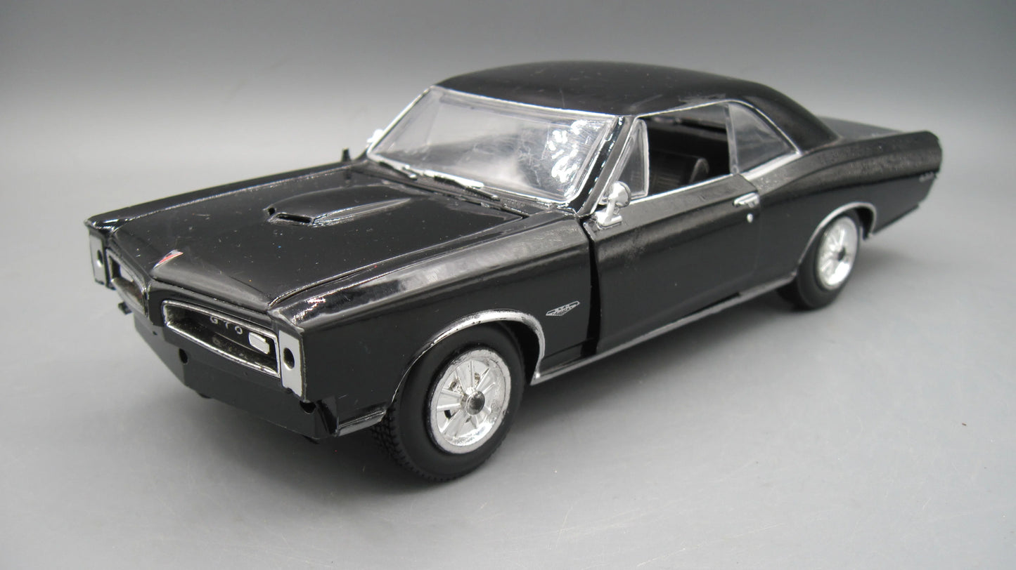 New Ray   Pontiac GTO 1966 Black