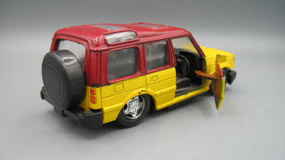 New Ray   Land Rover Discovery 1  Maroon & Yellow