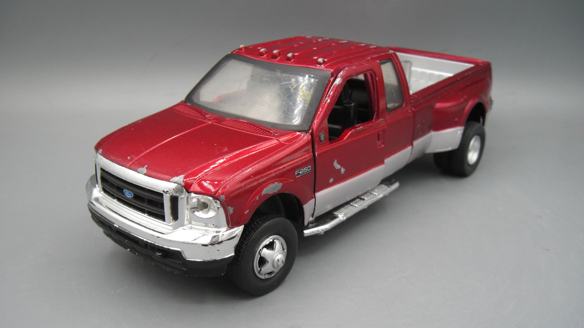 New Ray   Ford F-350 Super Duty  Maroon