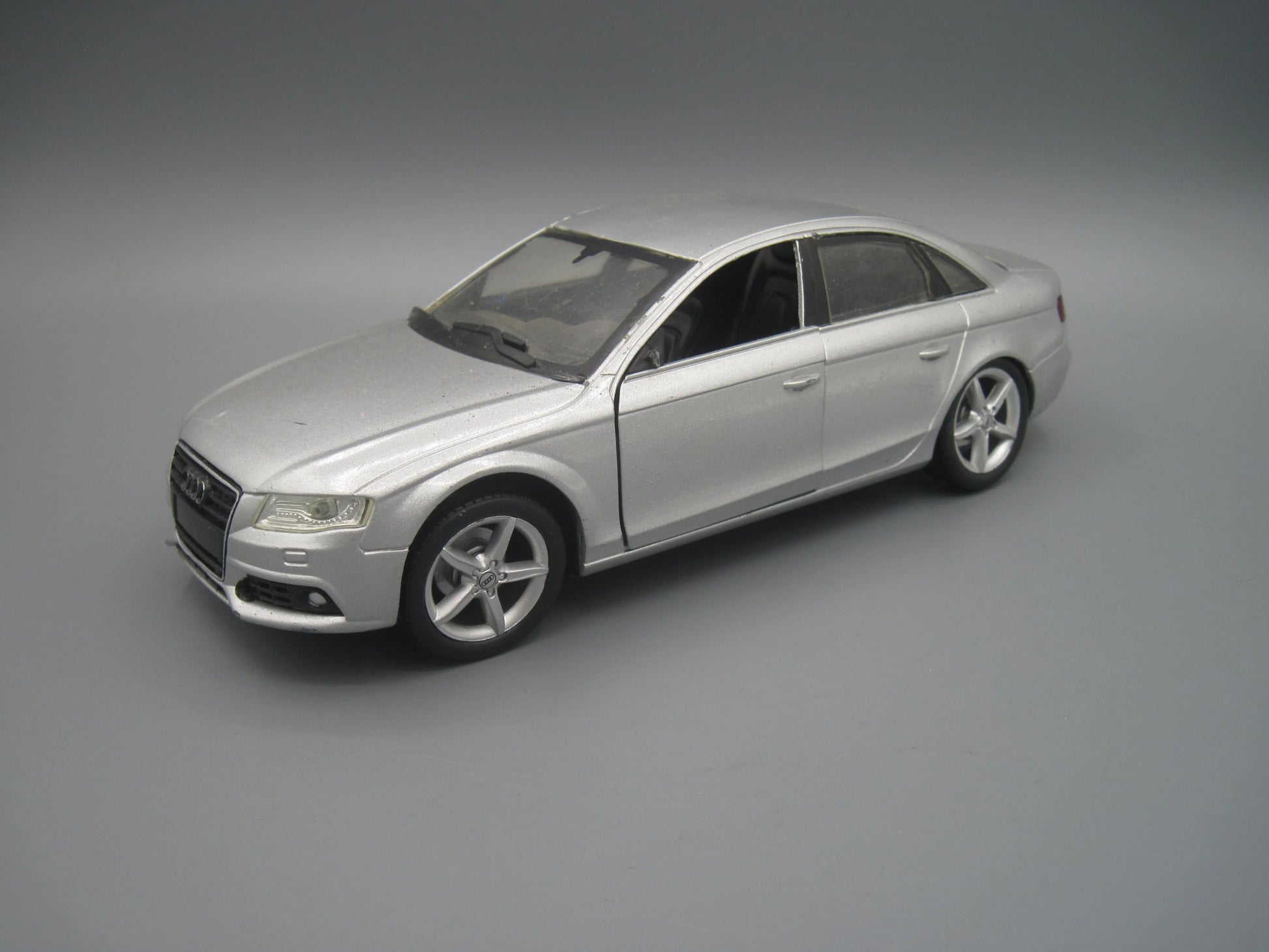 New-Ray   Audi A4 Saloon 2008 Silver