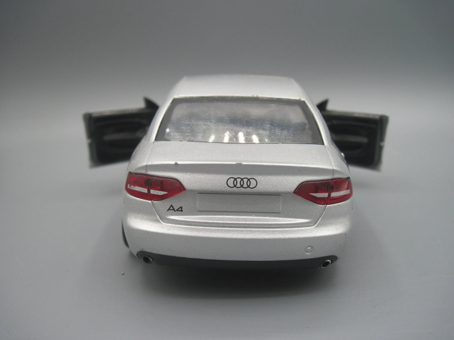 New-Ray   Audi A4 Saloon 2008 Silver