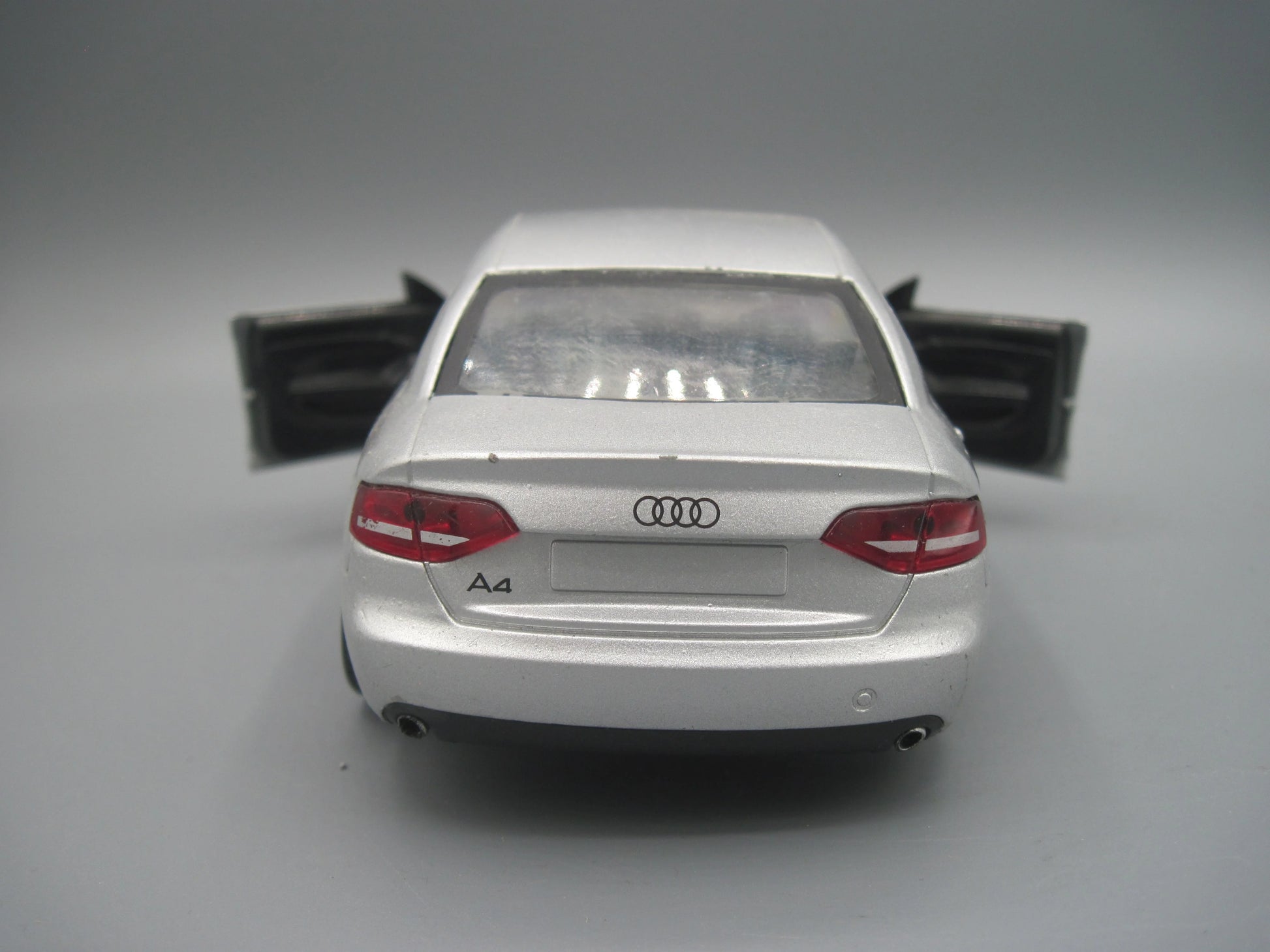 New-Ray   Audi A4 Saloon 2008 Silver