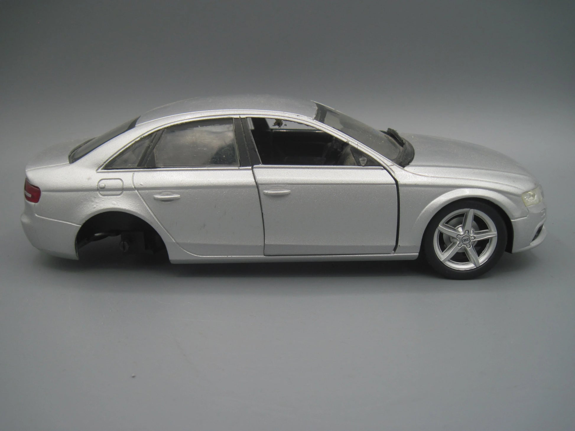 New-Ray   Audi A4 Saloon 2008 Silver
