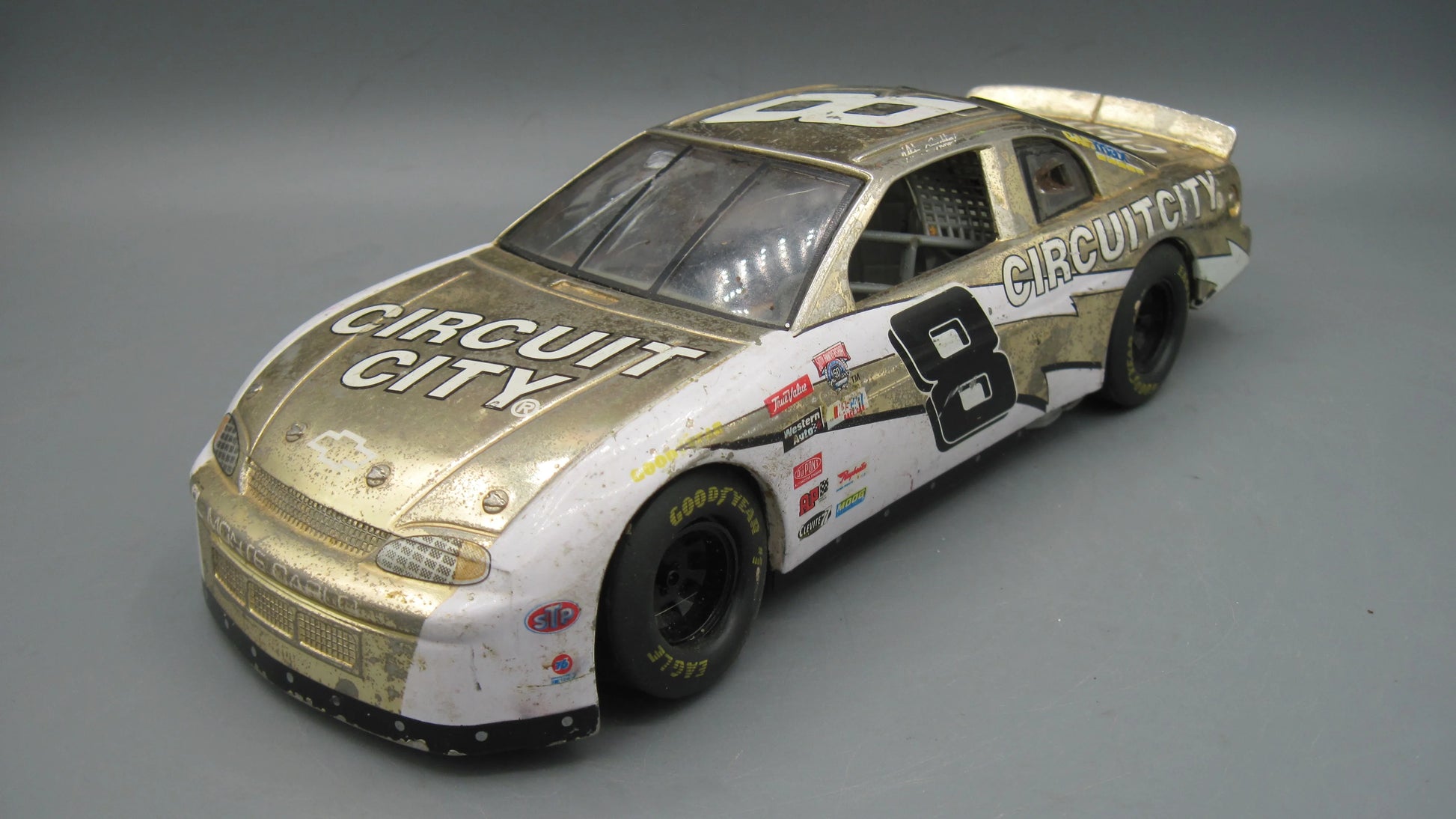Racing Champions   Chevrolet Nascar # 8  Gold Monte Carlo
