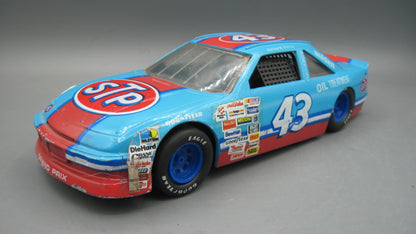 Racing Champions   Pontiac Nascar # 43 1992 Blue & Red
