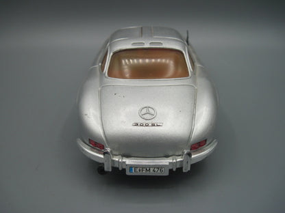 Revell   Mercedes-Benz 300 SL  Silver