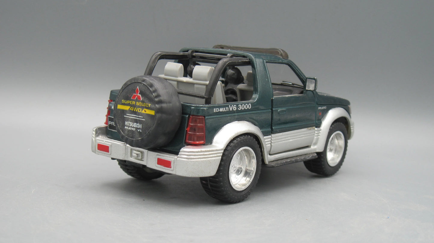 Sunny Side   Mitsubishi Pajero V6 3000  Green