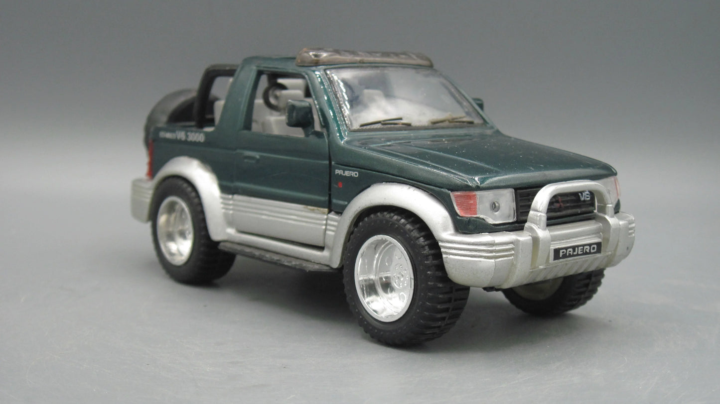 Sunny Side   Mitsubishi Pajero V6 3000  Green