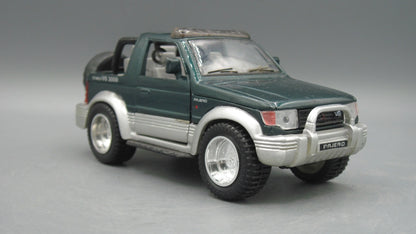 Sunny Side   Mitsubishi Pajero V6 3000  Green