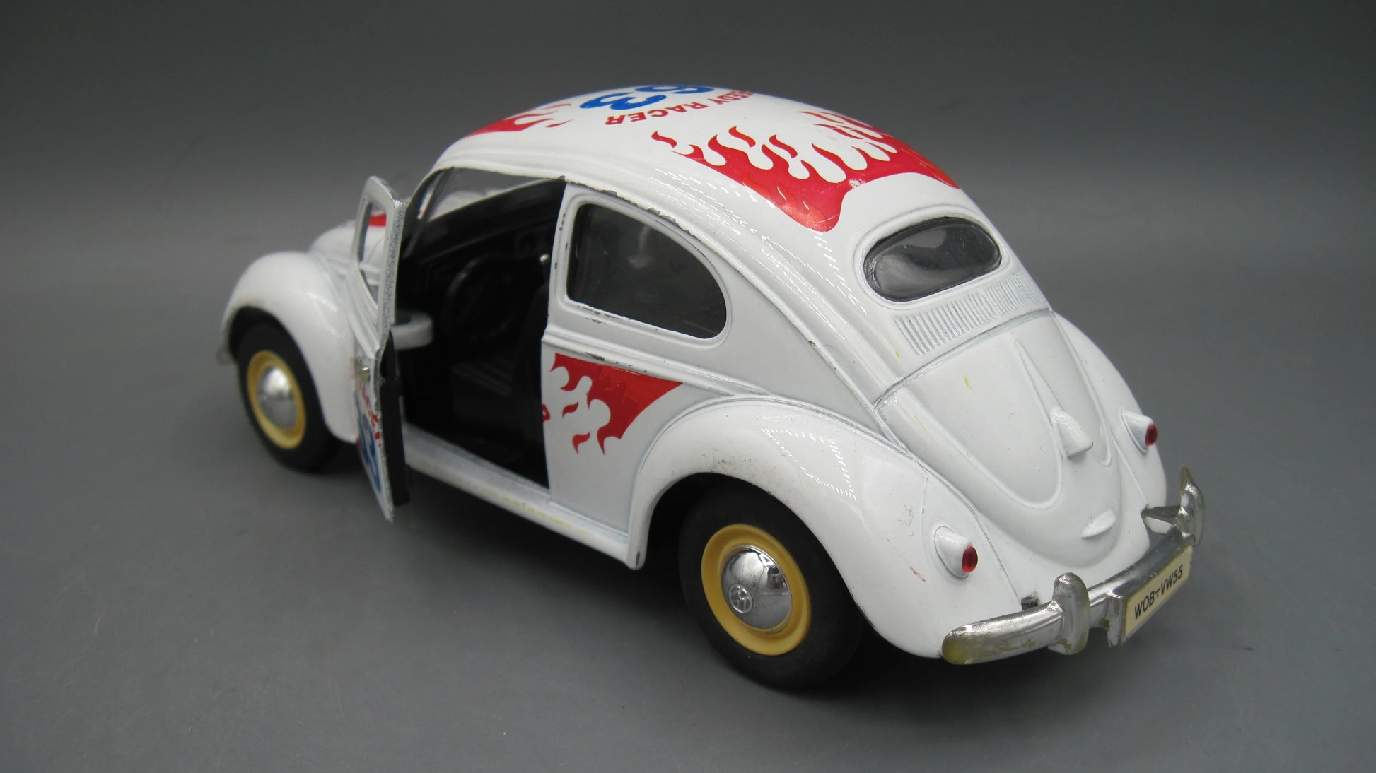SunnySide   Volkswagen Beetle  White