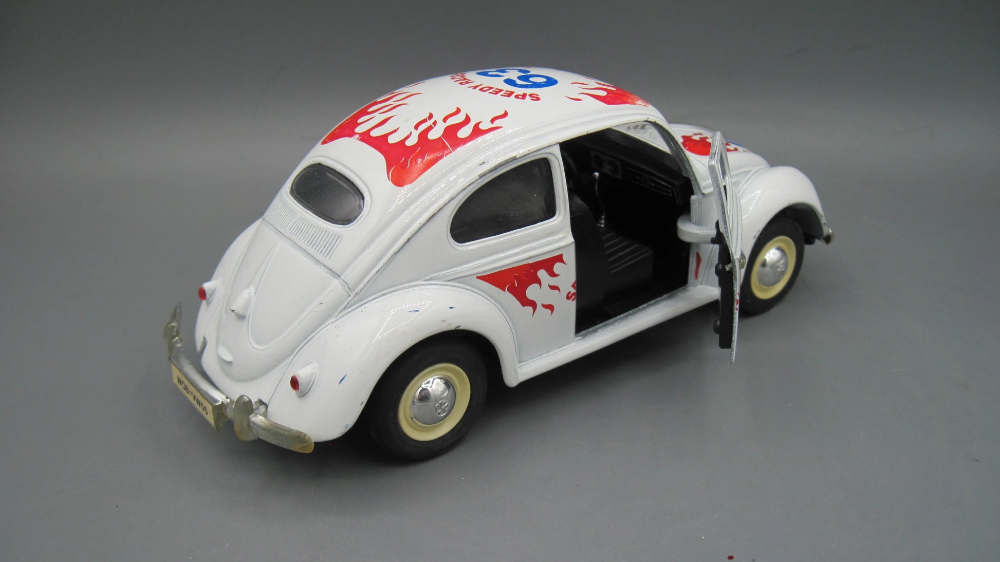 SunnySide   Volkswagen Beetle  White