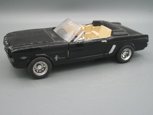 SunnySide   Ford Mustang Convertible  Black