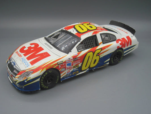 Team Caliber    Ford Nascar (Todd Kluever #06) 2006 White