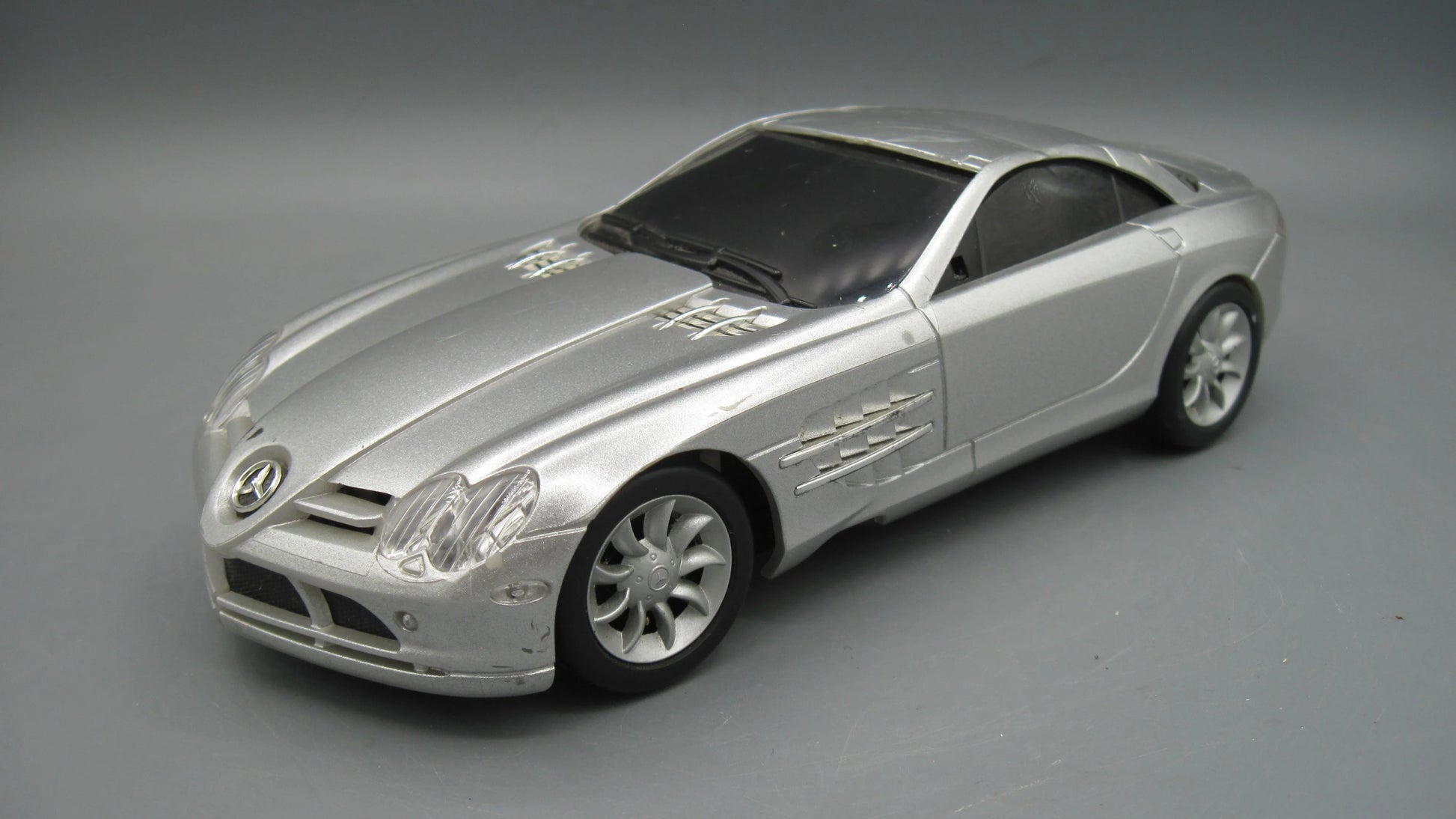 Unbranded   Mercedes-Benz SLR  Silver