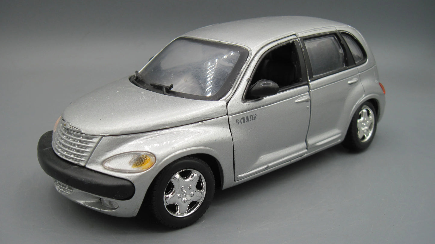 Unbranded   Chrysler PT Cruiser 2001 Silver