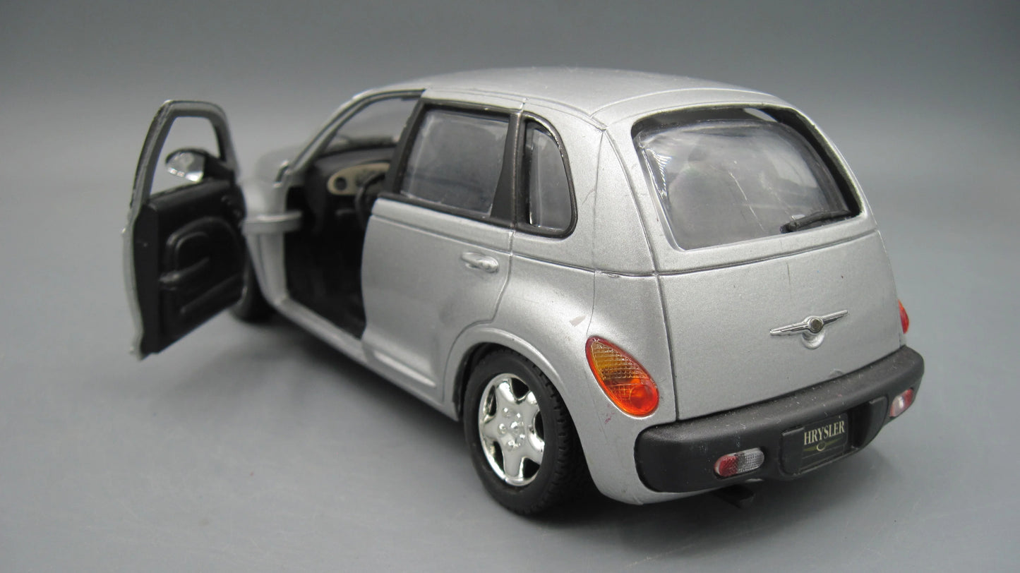 Unbranded   Chrysler PT Cruiser 2001 Silver