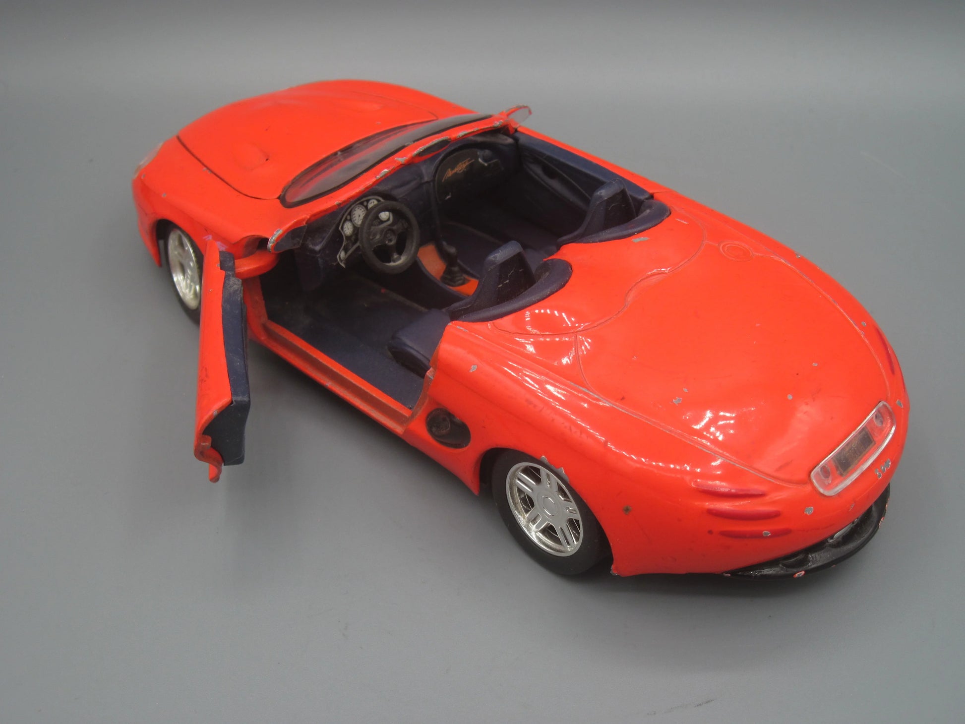 Welly   Ford Mustang Mach III  Red