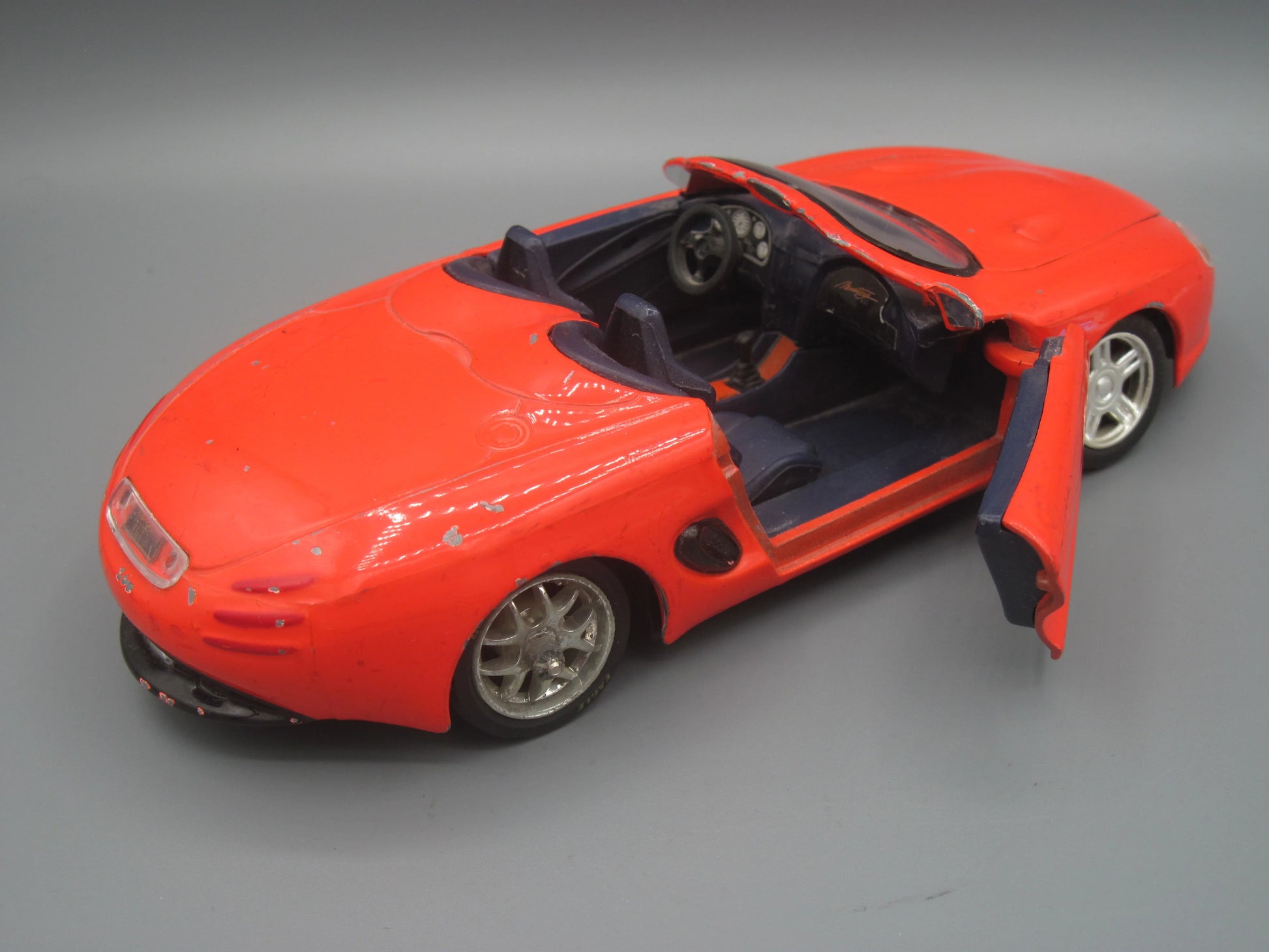 Welly   Ford Mustang Mach III  Red