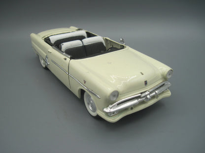 Welly   Ford Victoria Crestline 1953 Beige