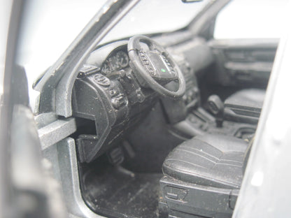 Welly   Land Rover Discovery 4  Silver
