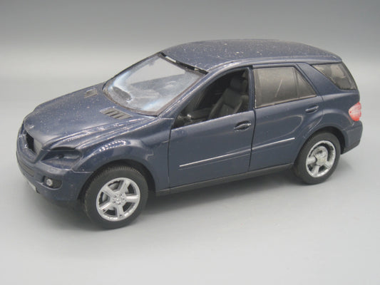 Welly   Mercedes-Benz ML 350  Purple