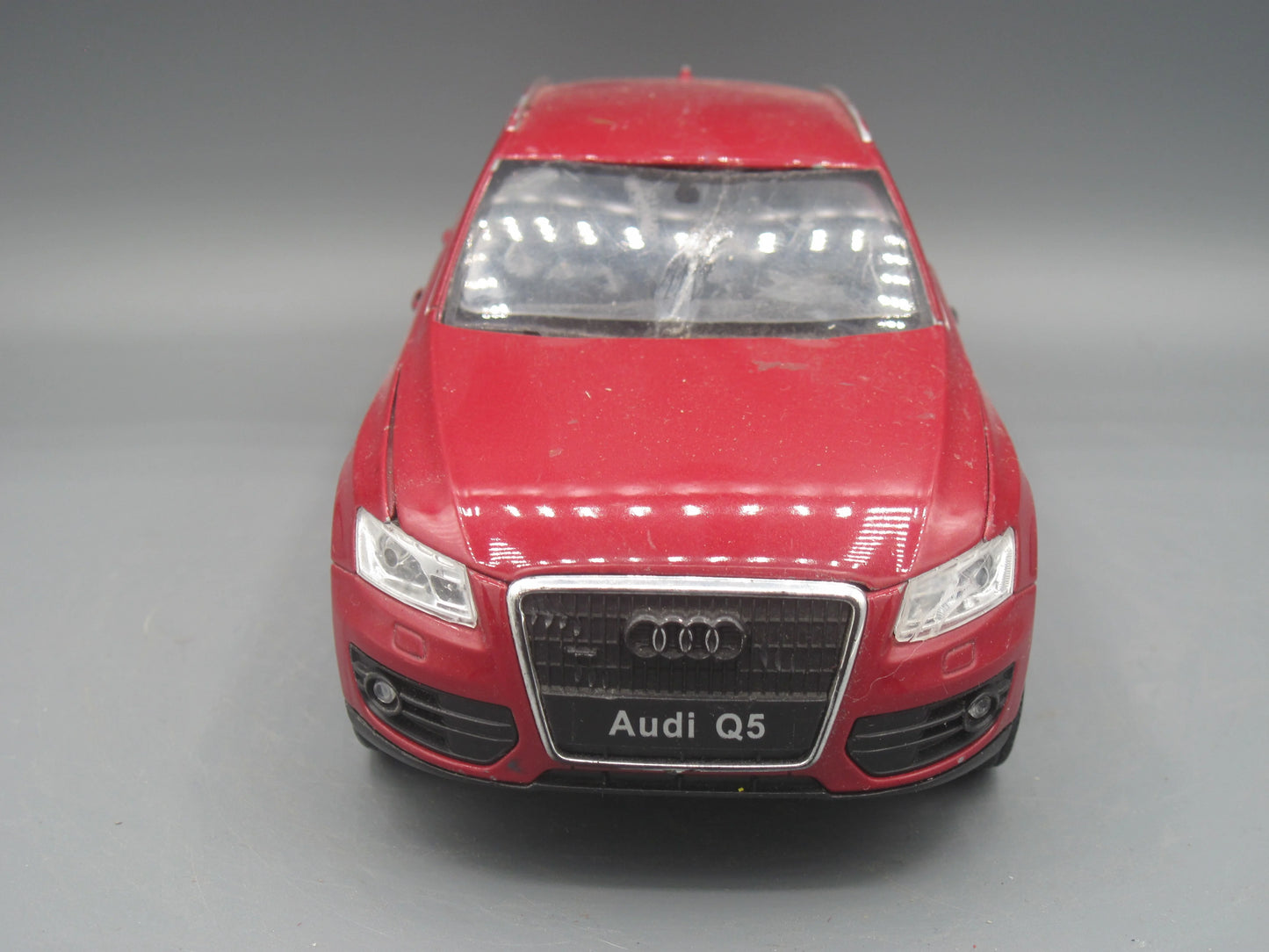 Welly   Audi Q5  Red