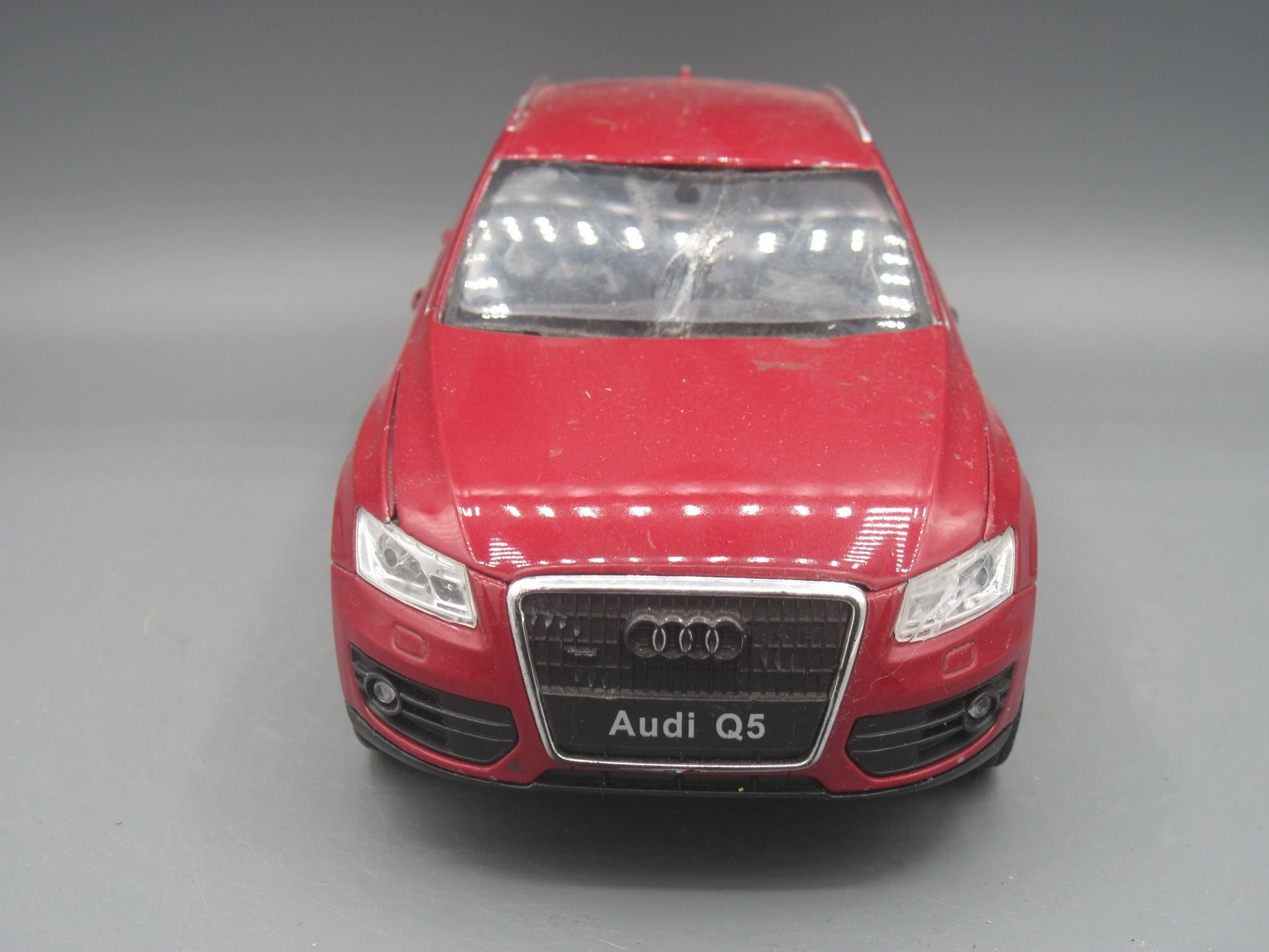 Welly   Audi Q5  Red