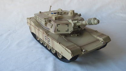 XQ Toys    F2 Military Tank R/C  Army Green