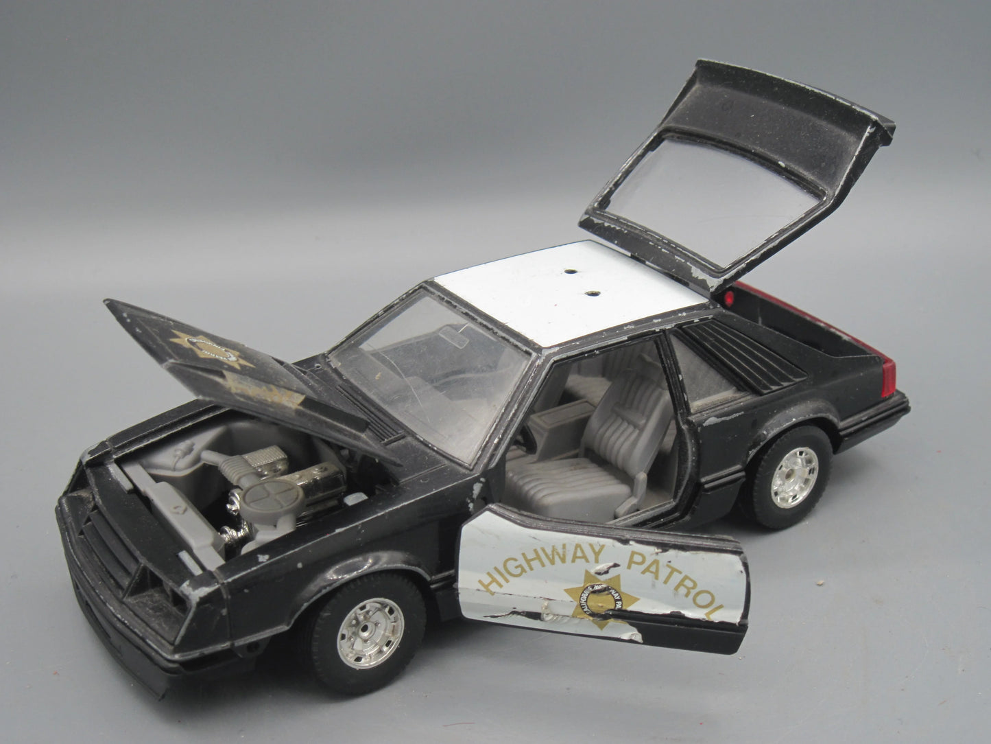 Bburago   Ford Mustang Highway Patrol  Black