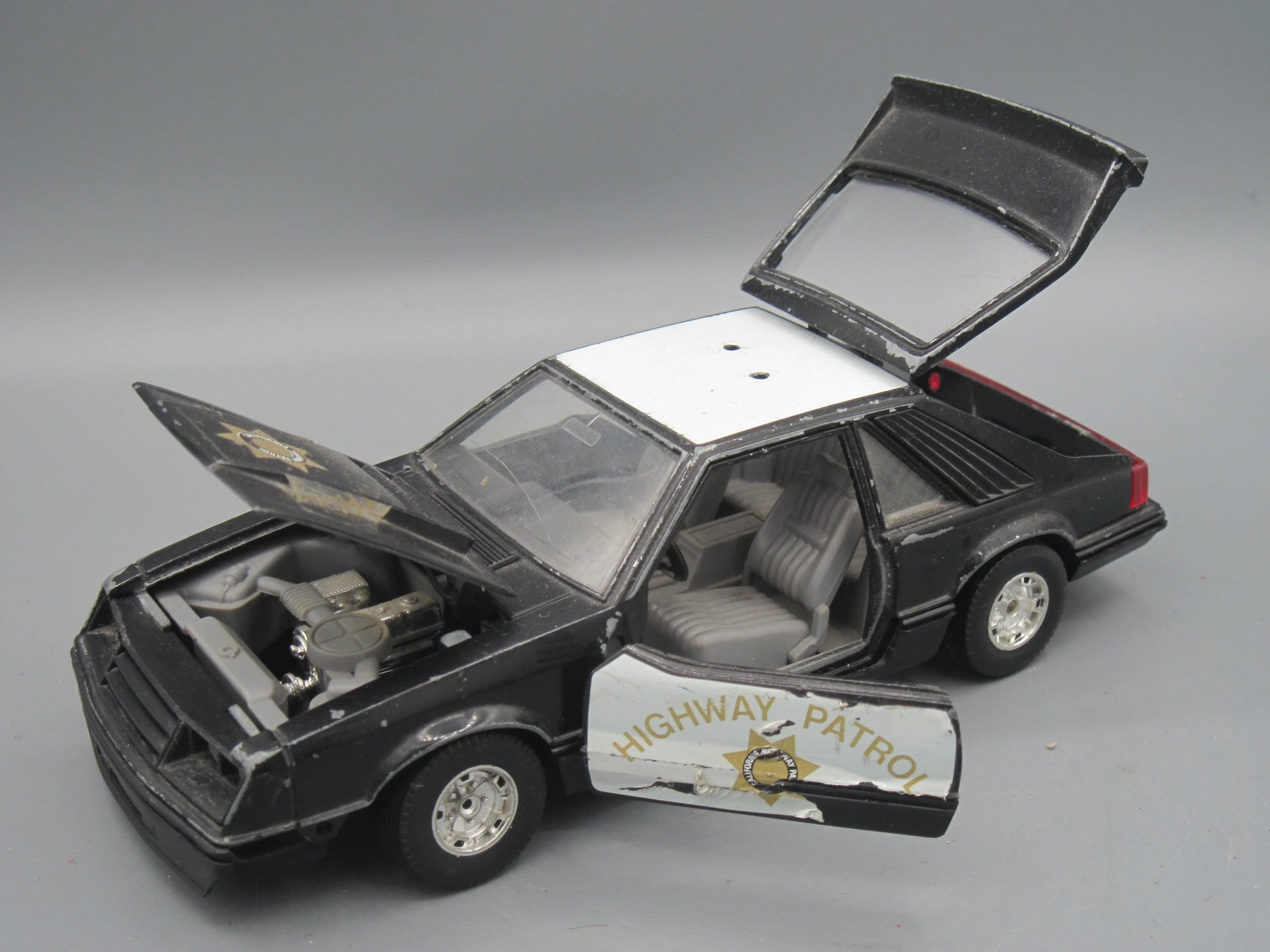 Bburago   Ford Mustang Highway Patrol  Black