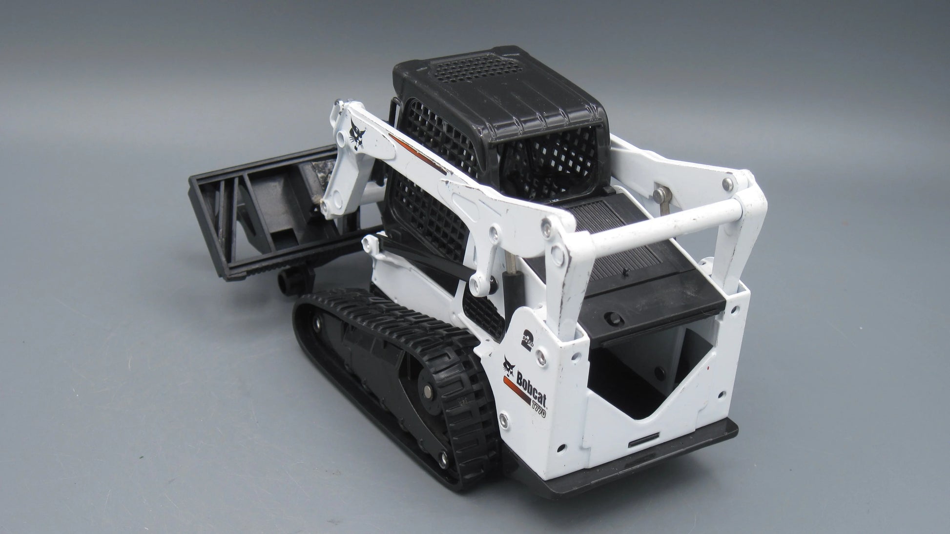 China   Bomcat T770 Compact Track Loader  White