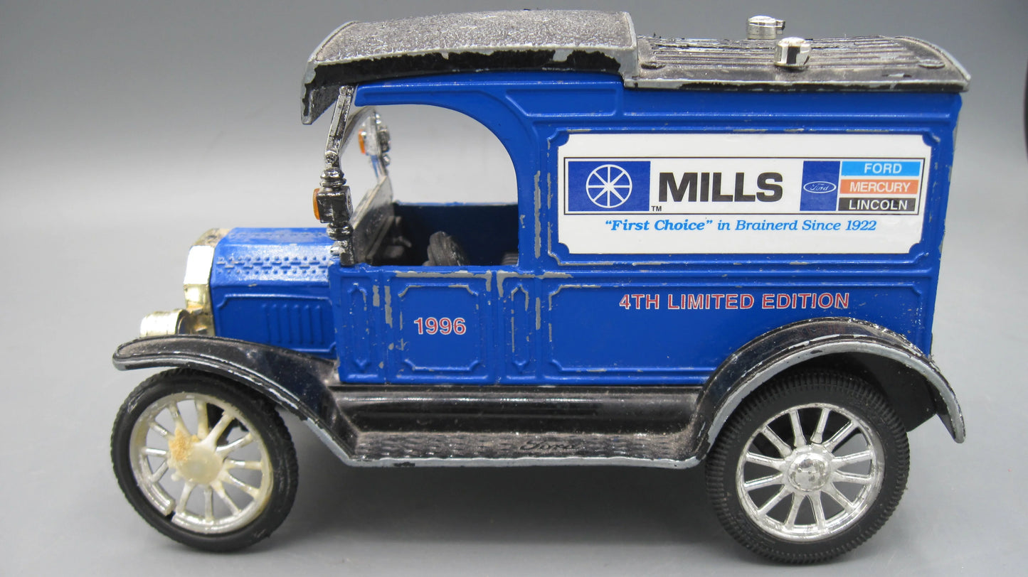 ERTL   Ford T Van 1913 Blue