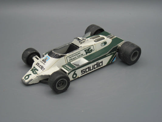 Hot Wheels   Williams FW08 Formula 1 Racecar  White, Green