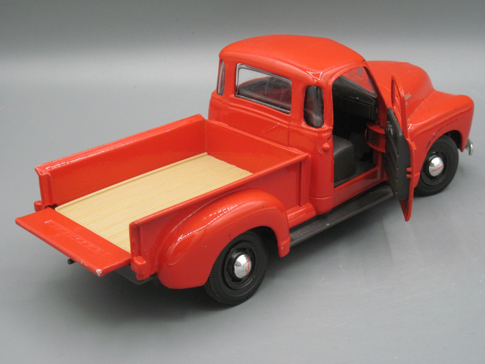 Maisto   Chevrolet 3100 1950 Red