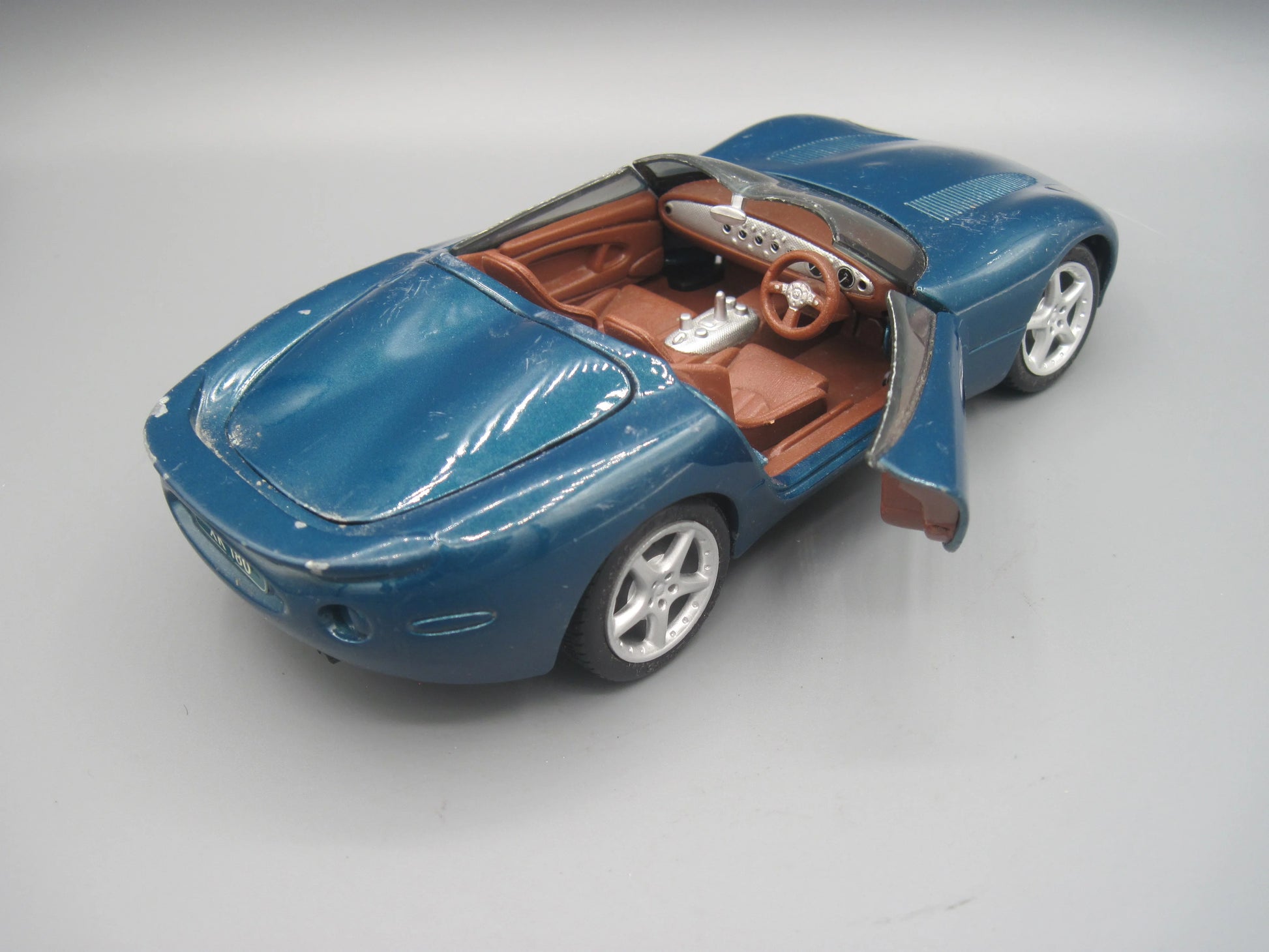 Maisto   Jaguar XK 180  Green