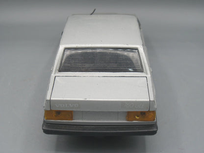 Polistil   Volvo 760 GLE S206  Silver