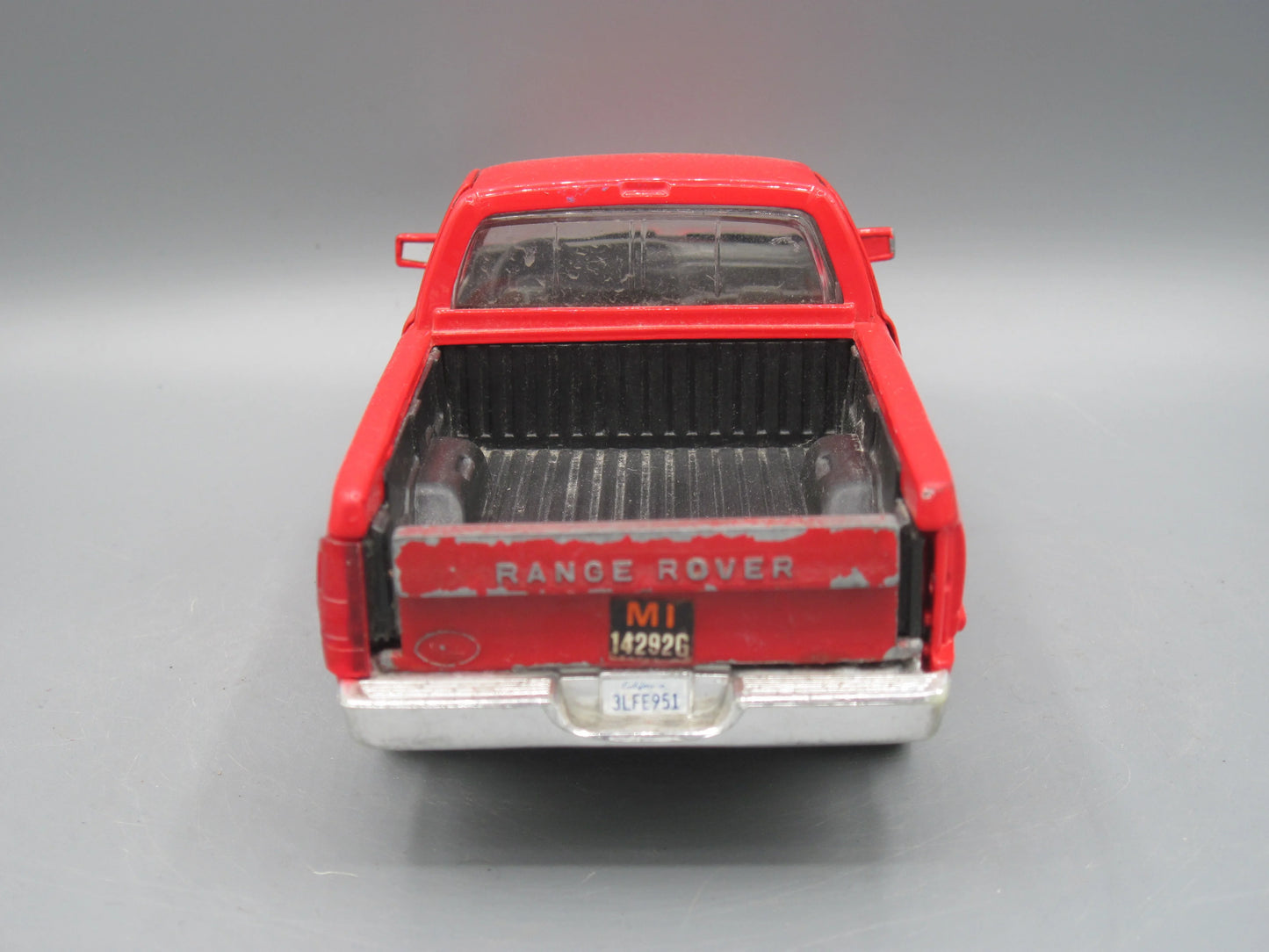 Maisto   Dodge Ram Pick up Truck  Red
