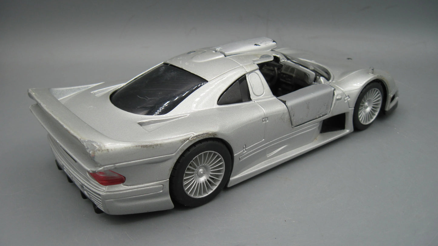 Maisto   Mercedes-Benz CLK-GTR  Silver