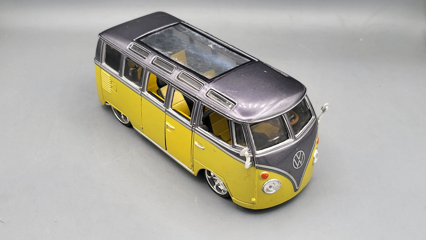 Maisto   Volkswagen Van Samba  Grey & Yellow