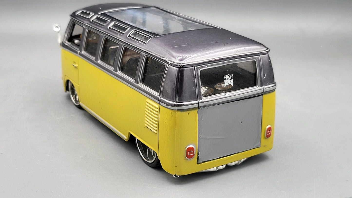 Maisto   Volkswagen Van Samba  Grey & Yellow