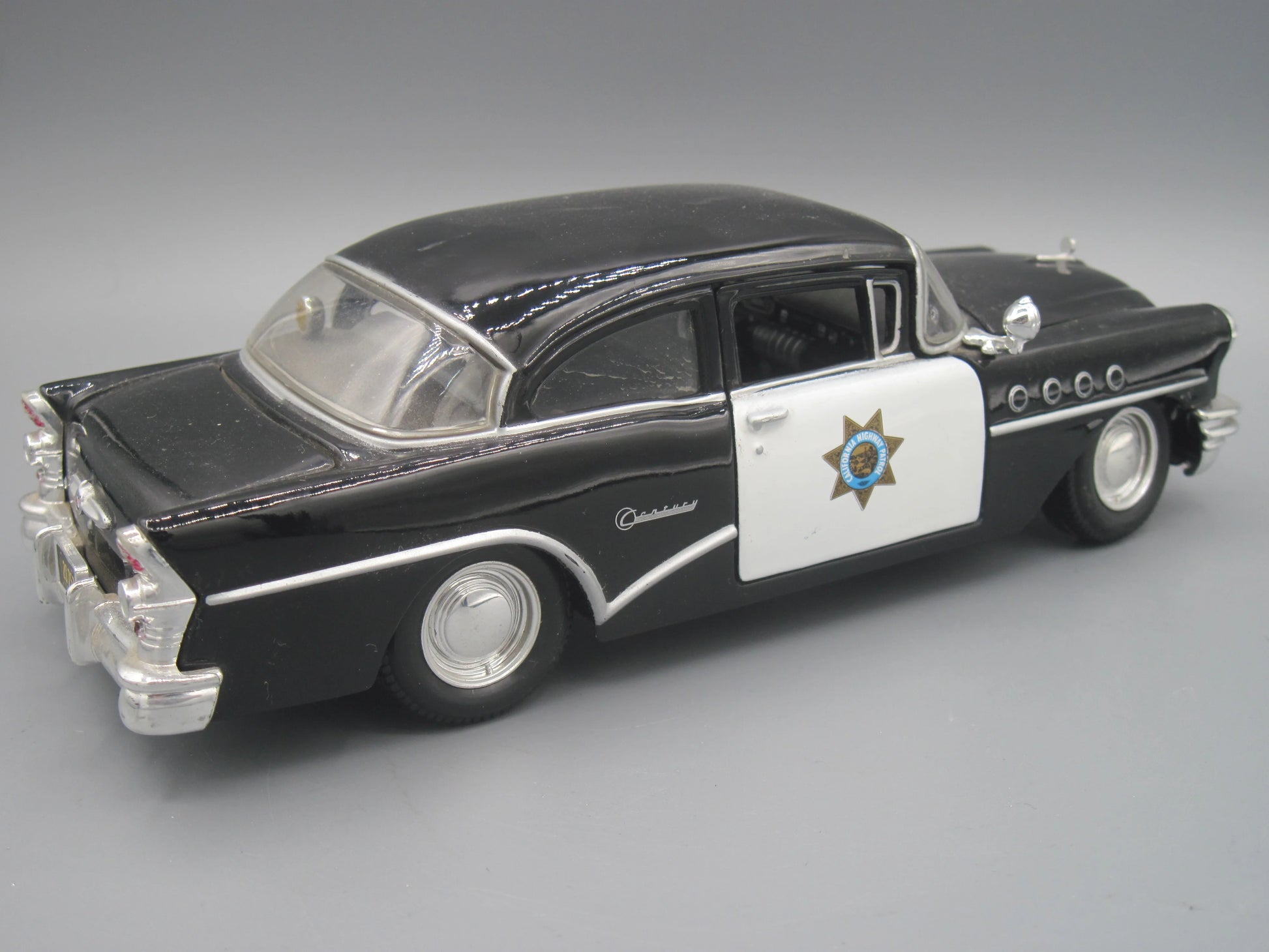 Maisto   Buick Century 1955 Black California Highway Patrol