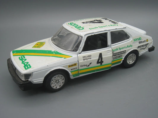 Bburago   Saab 900 Turbo  White
