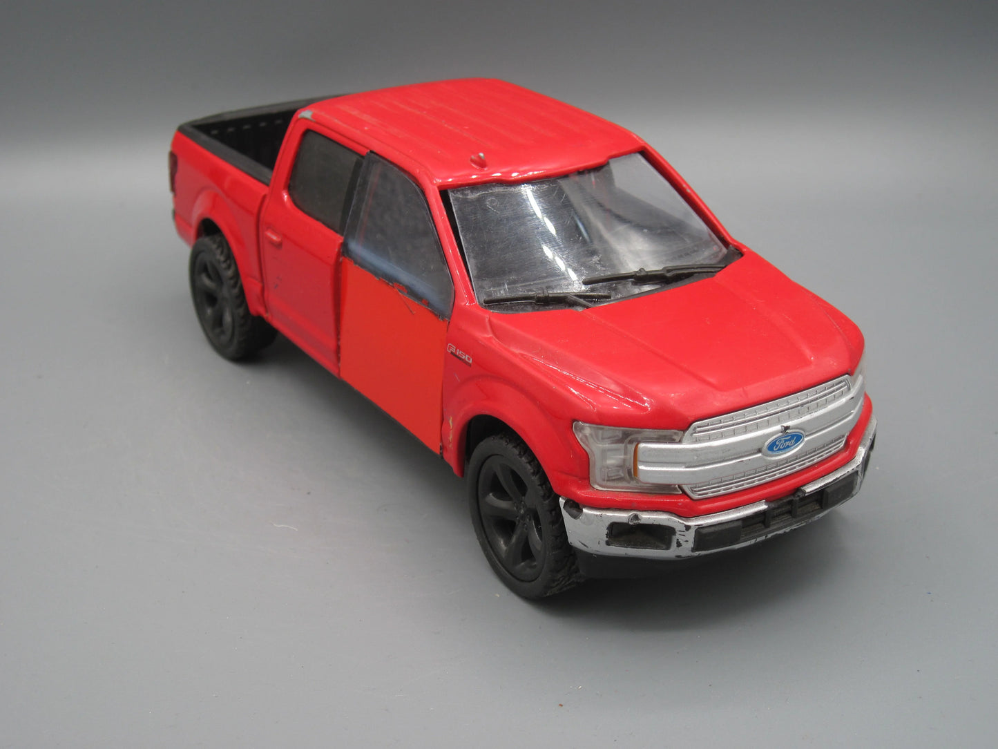Motor Max   Ford F-150 Crew Cab 2019 Red