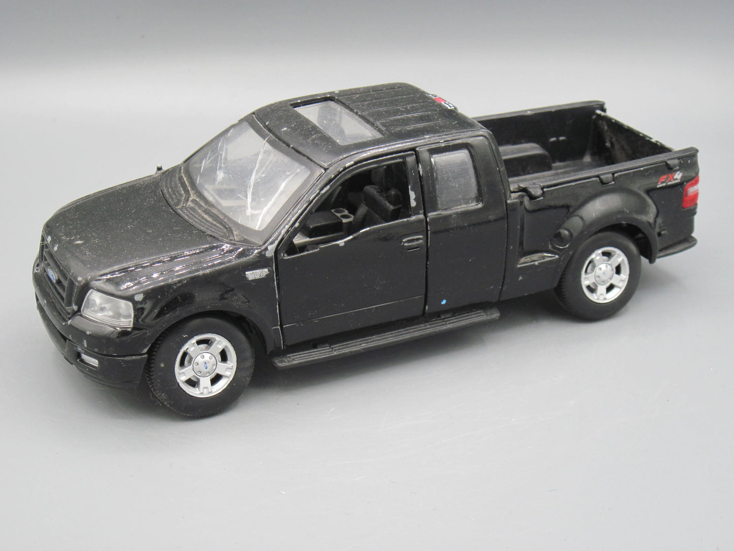 Maisto   Ford F-150 FX4 2004 Black