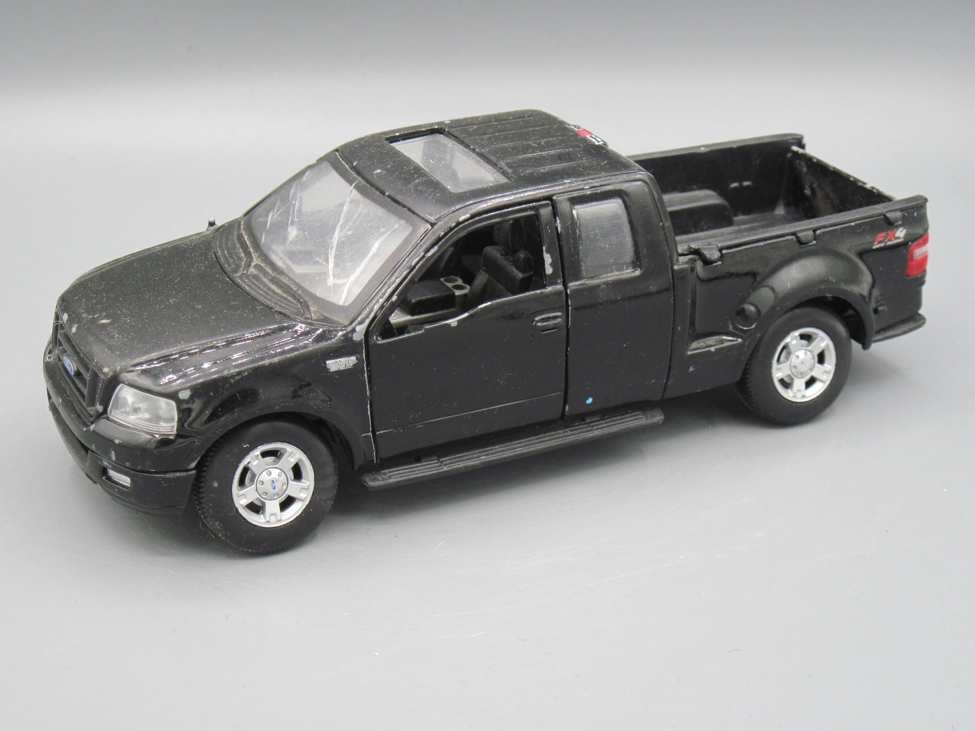 Maisto   Ford F-150 FX4 2004 Black